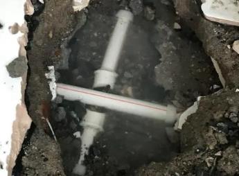 石龙阳台漏水维修公司为您分享楼上楼下漏水怎么处理